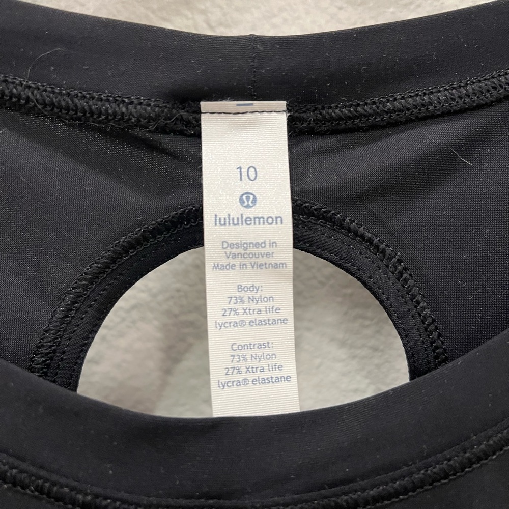 NWT Lululemon Fast as Light Tank SE Frilled. Black. Size 10 - Picture 6 of 7